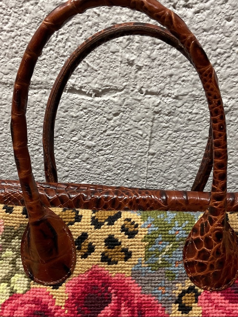 Clever Carriage Company Needlepoint Large Satchel Cheetah Roses Handbag Purse - Picture 4 of 14